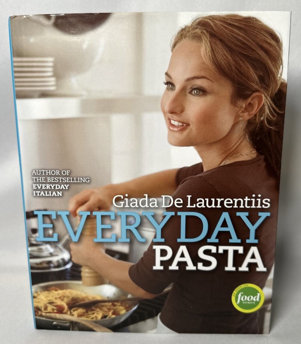 Everyday Pasta - Hardcover By De Laurentiis, Giada - GOOD
